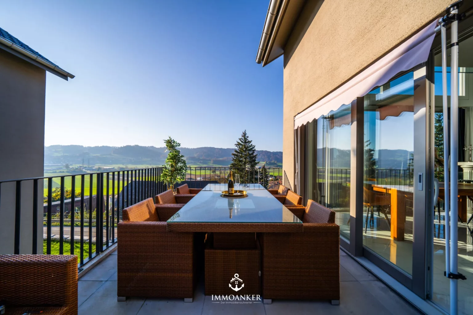 Terrasse mit Panoramablick