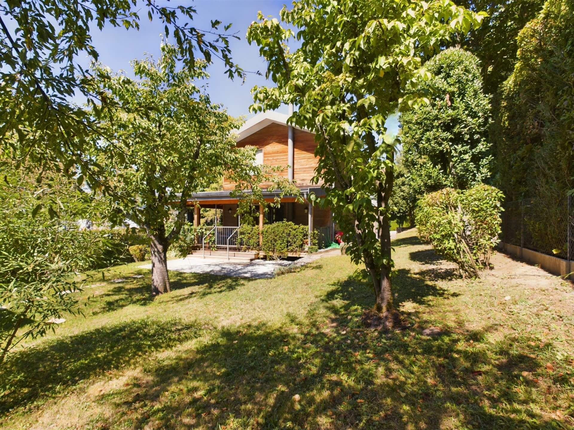 Haus mit großem Garten
