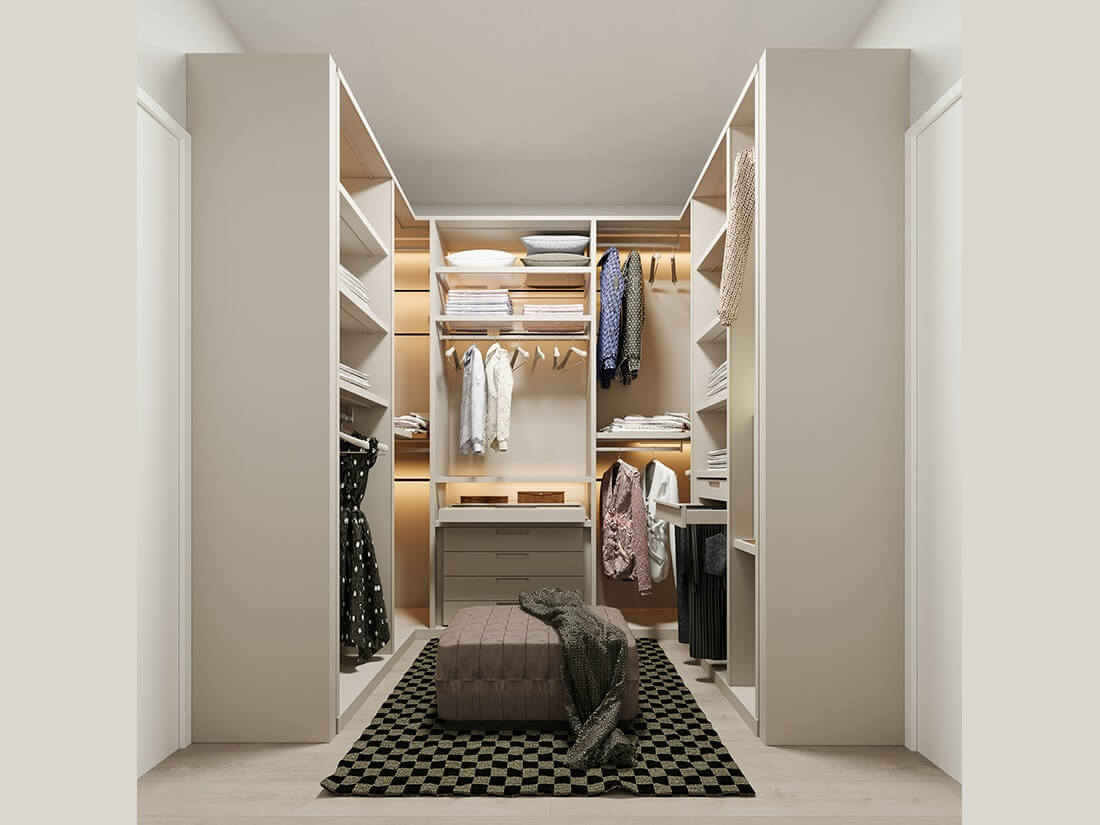 Begehbarer Kleiderschrank