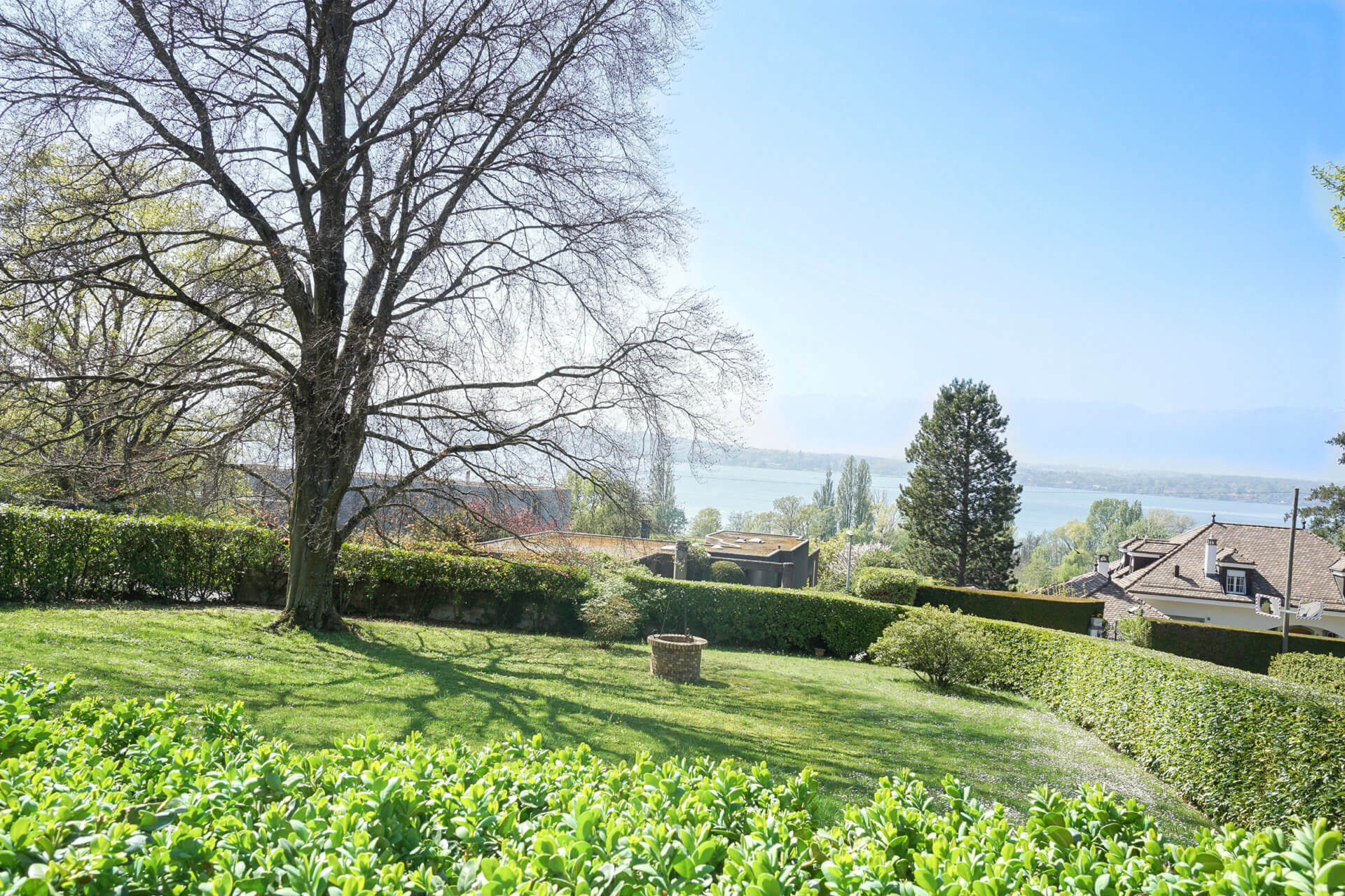 Garten mit Seeblick