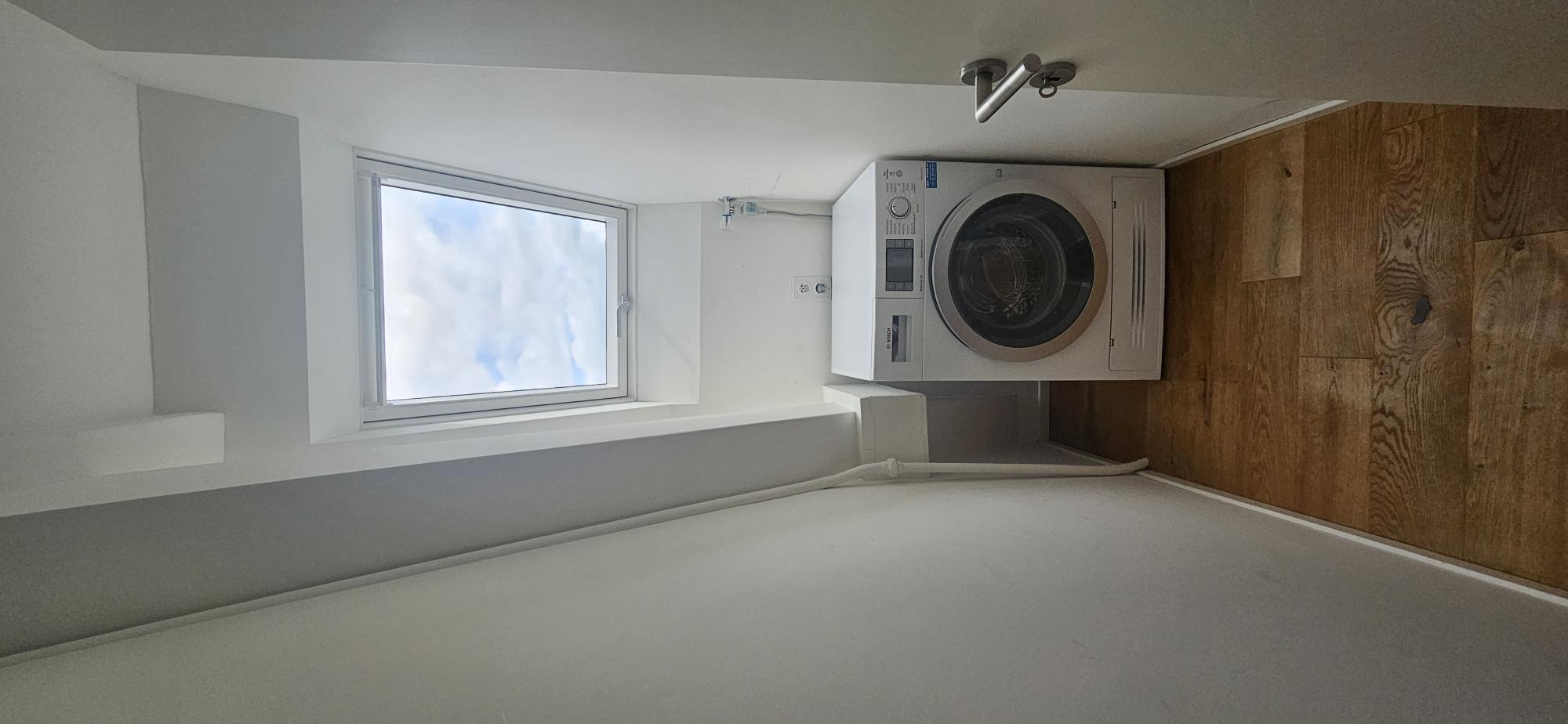 Hauswirtschaftsnische mit Dachfenster