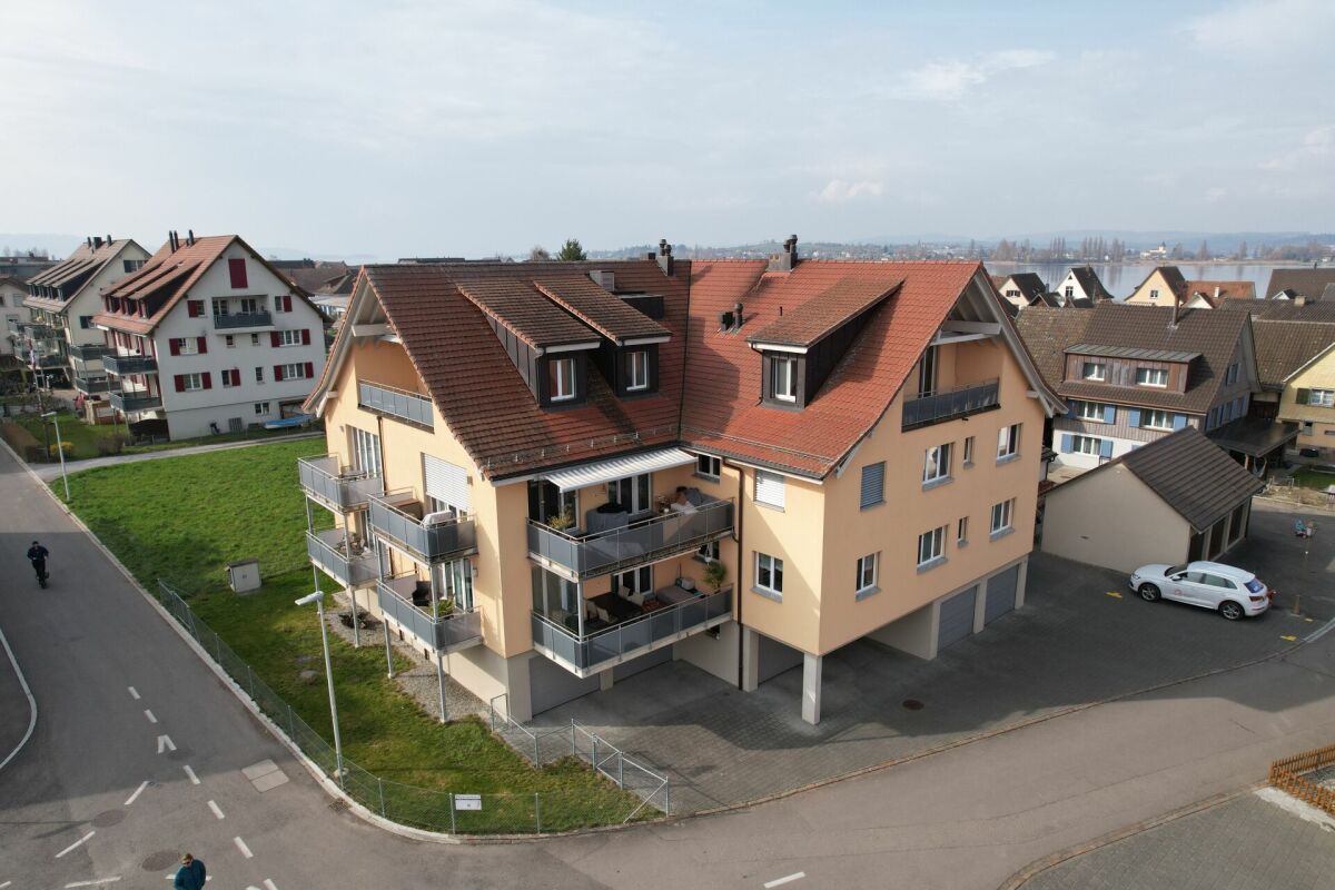 Grosszügige Designwohnung mit zwei Balkonen und stilvollem Wohnambiente – Ermatingen