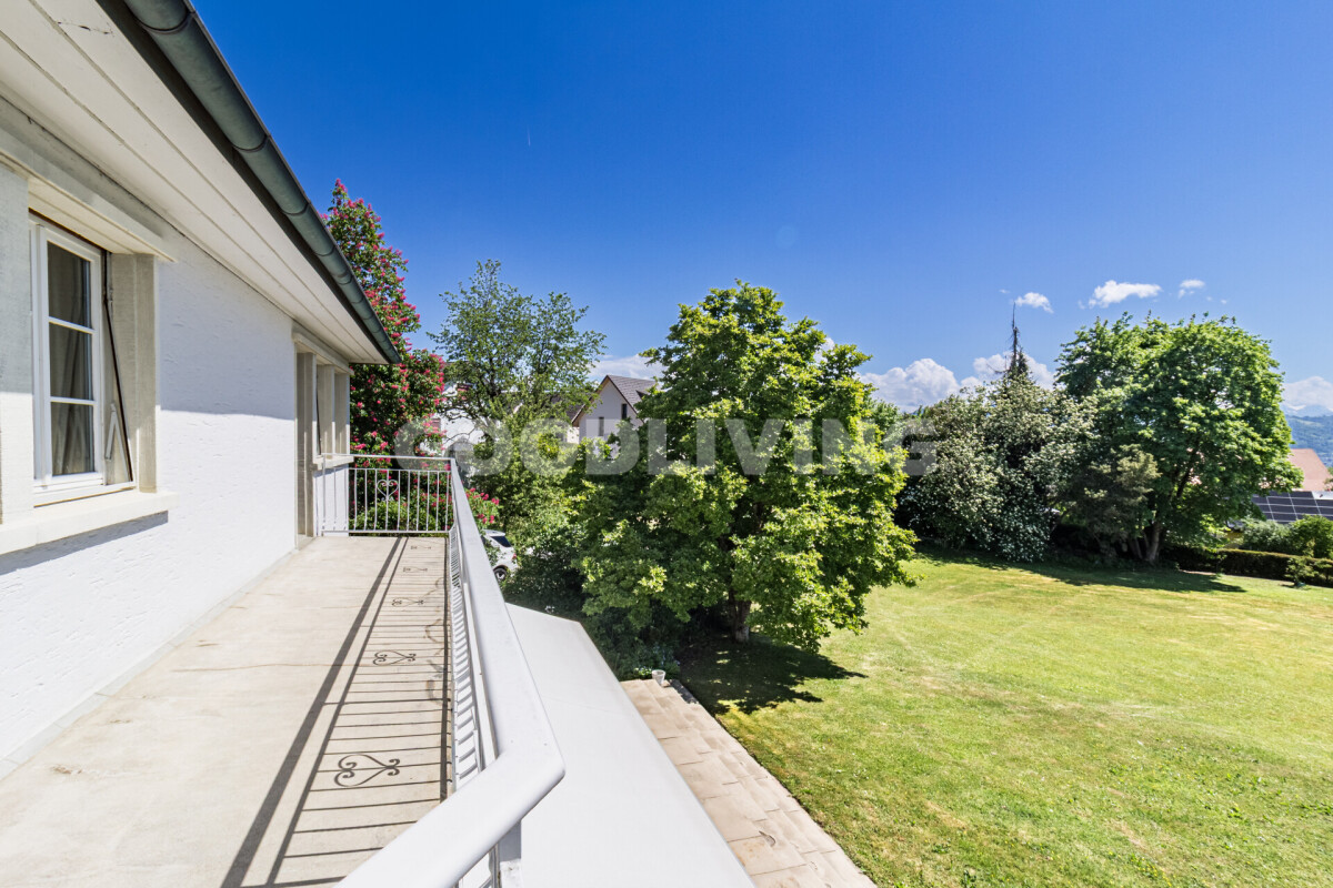 Balkon mit Gartenblick