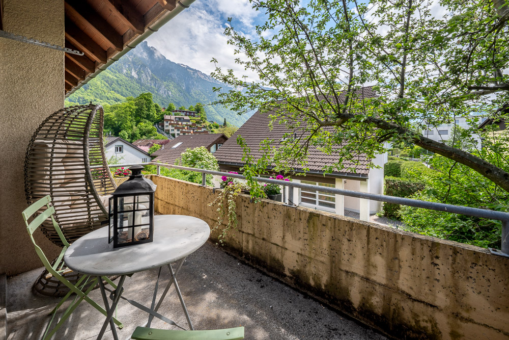Balkon mit Bergblick
