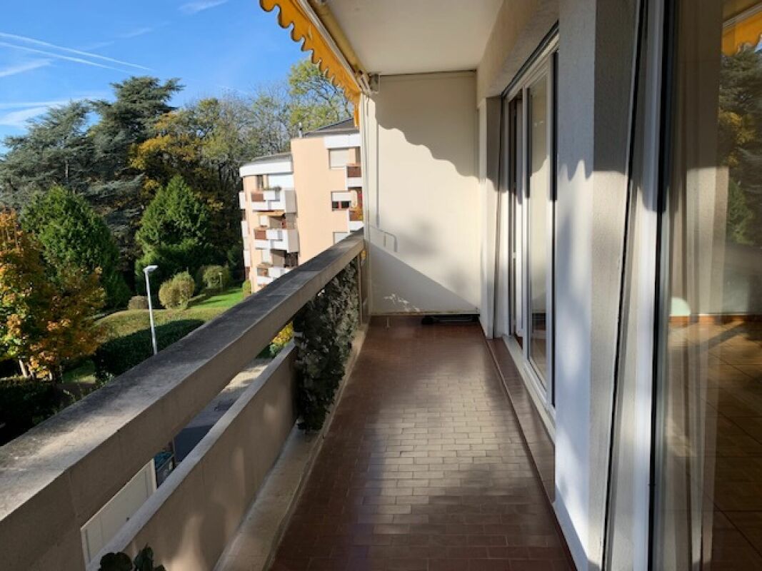 Balkon mit Blick ins Grüne