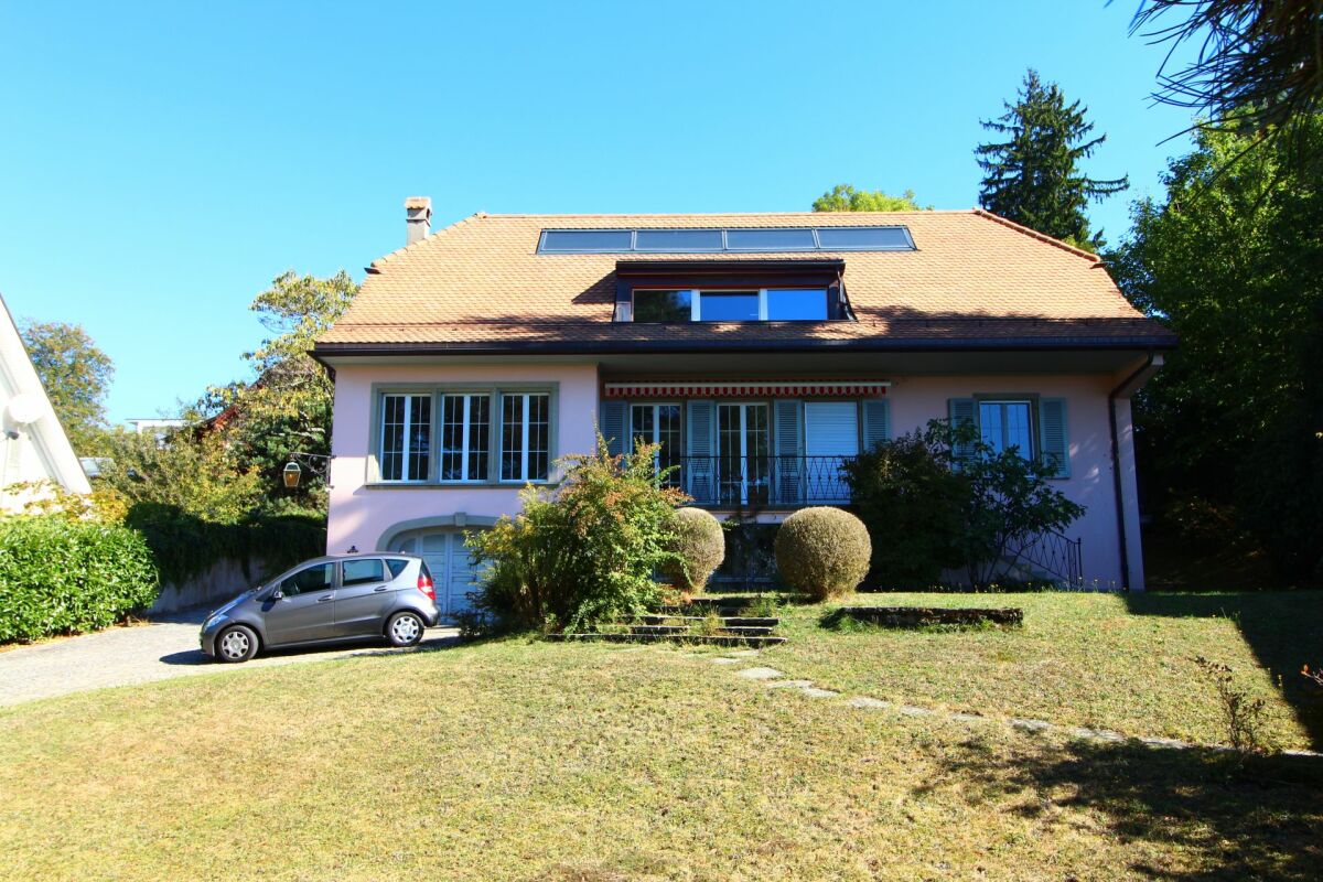 Einfamilienhaus mit Garten