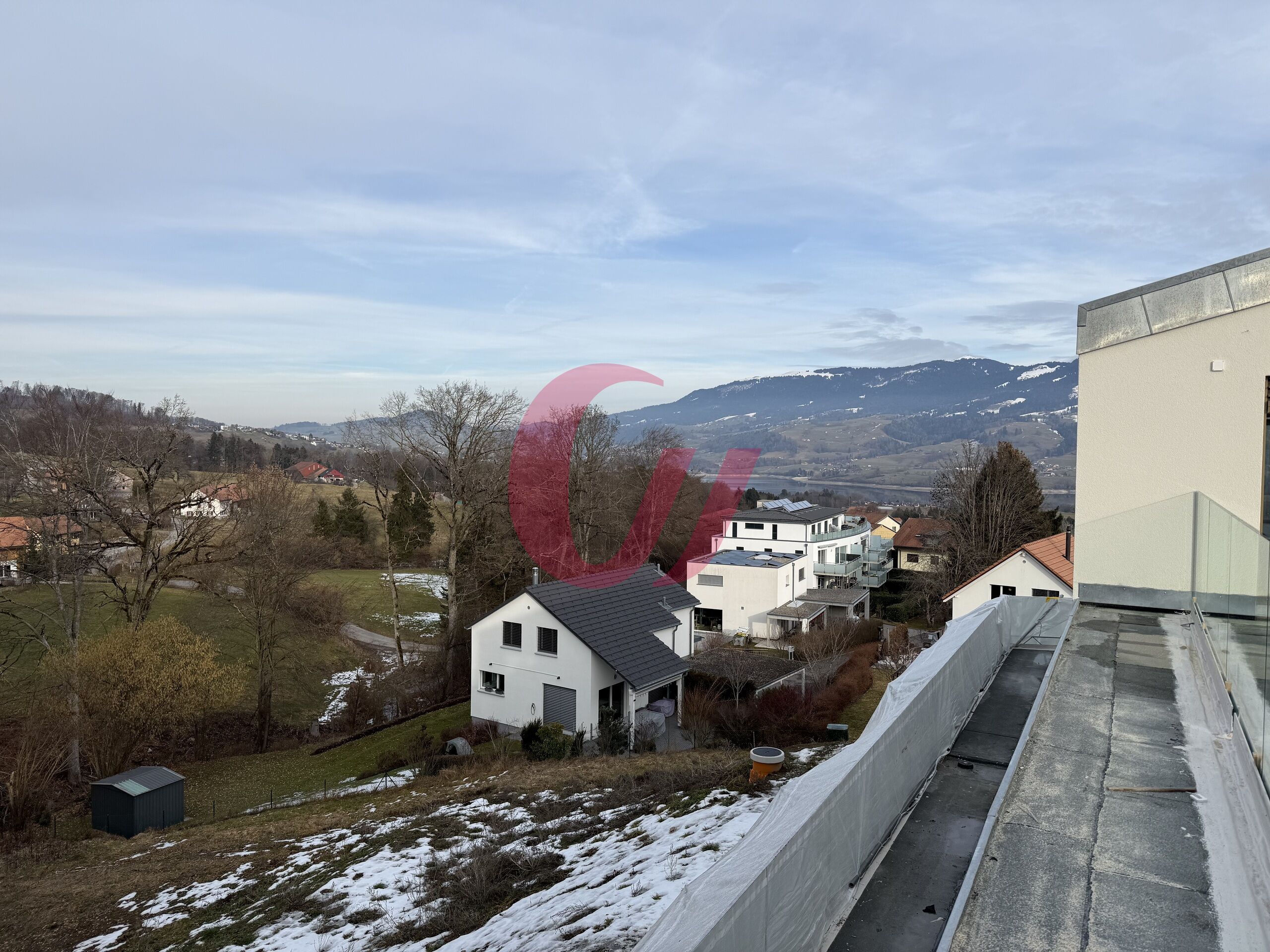 Dachterrasse mit Bergblick