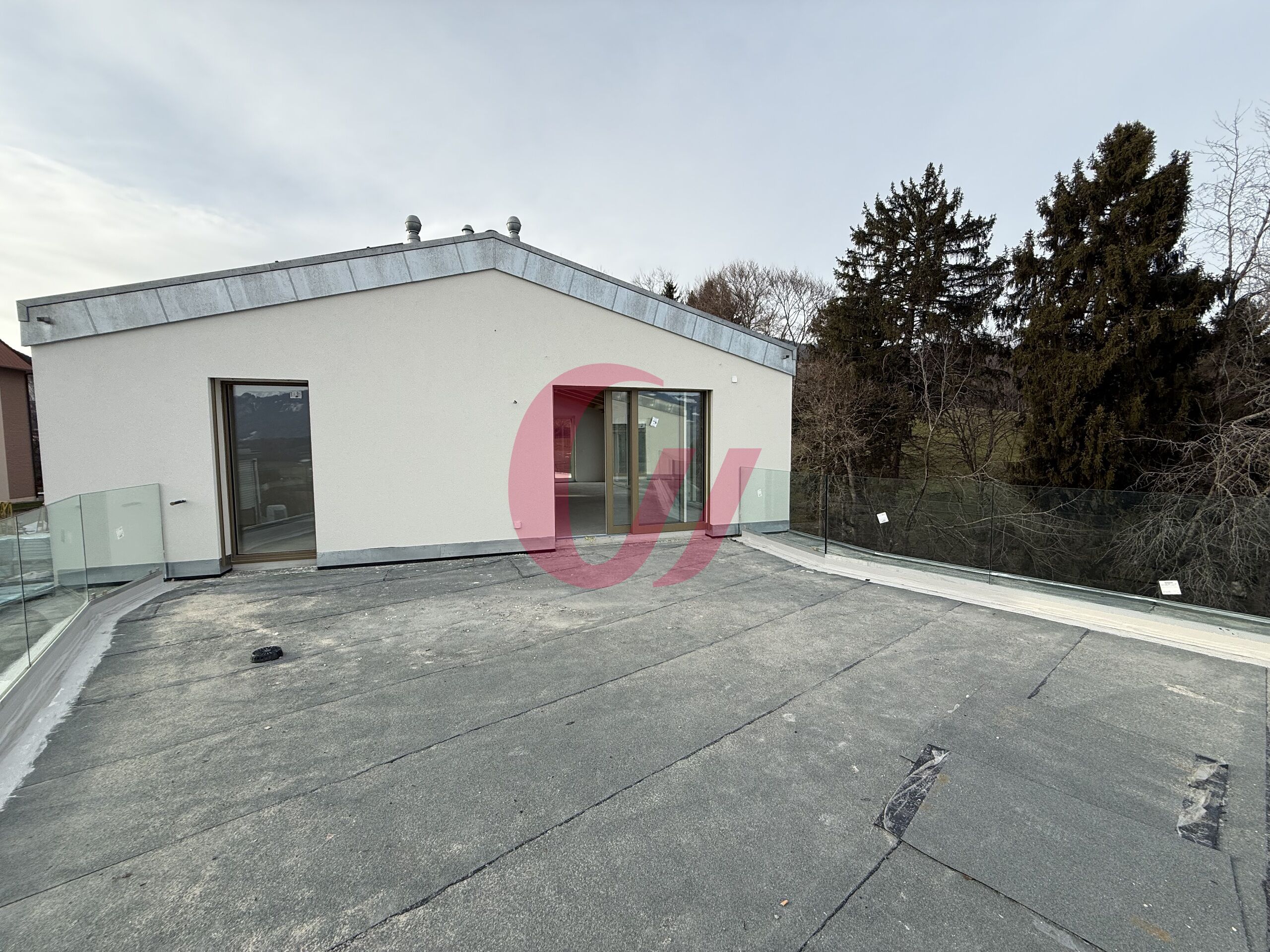 Dachterrasse eines modernen Gebäudes