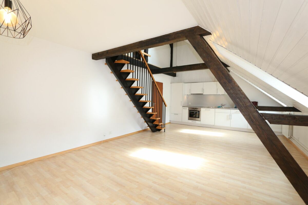 2.5 Zimmer Dachwohnung mit Galerie – Basel