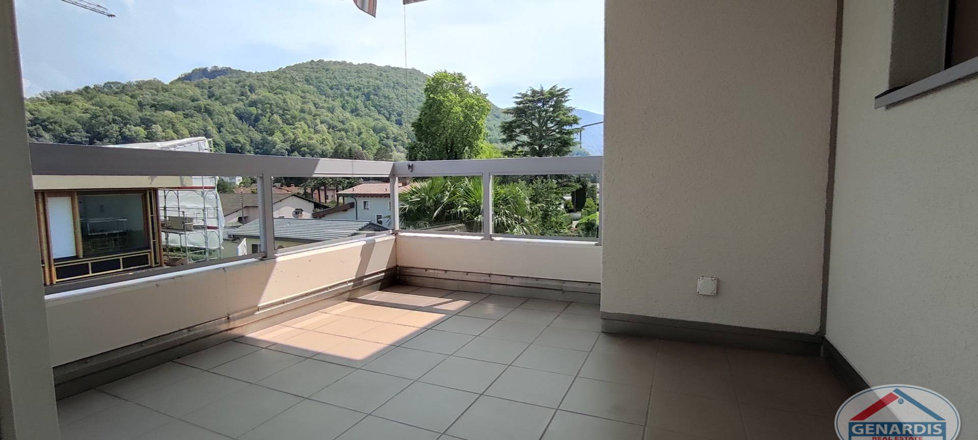 Balkon mit Bergblick