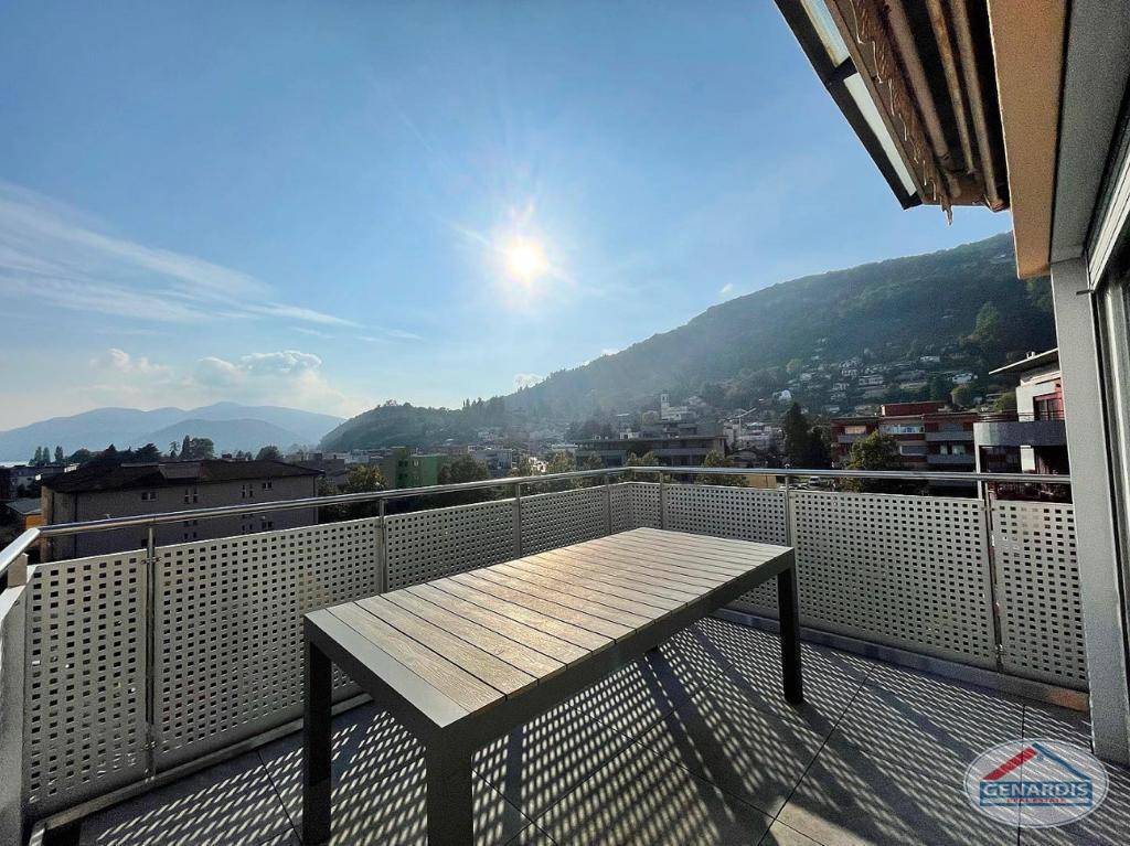 Balkon mit Bergblick