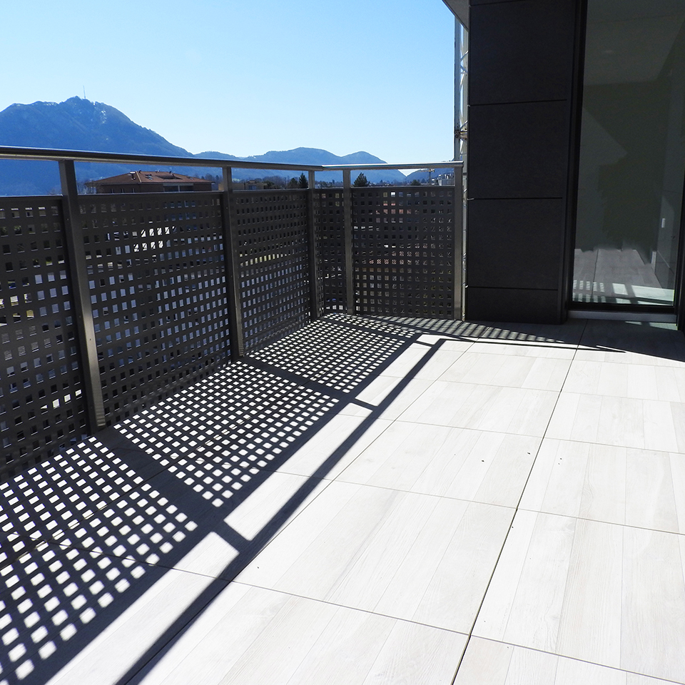 Balkon mit Bergblick