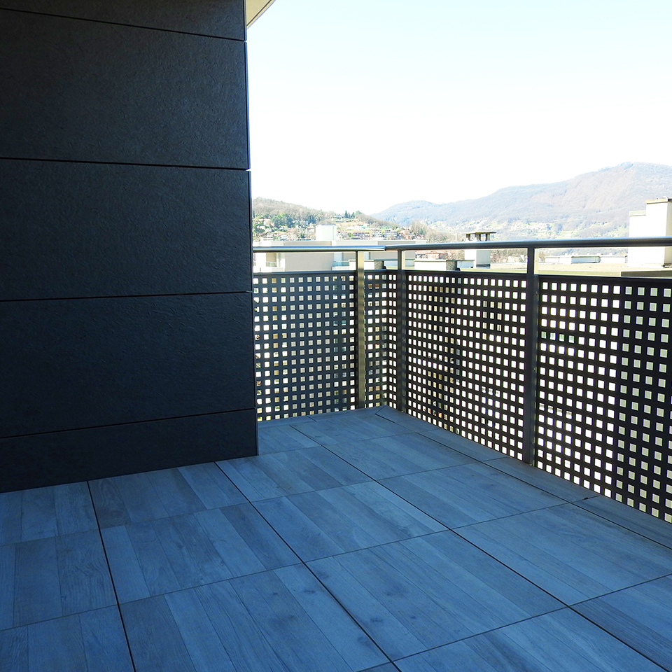 Balkon mit Bergblick