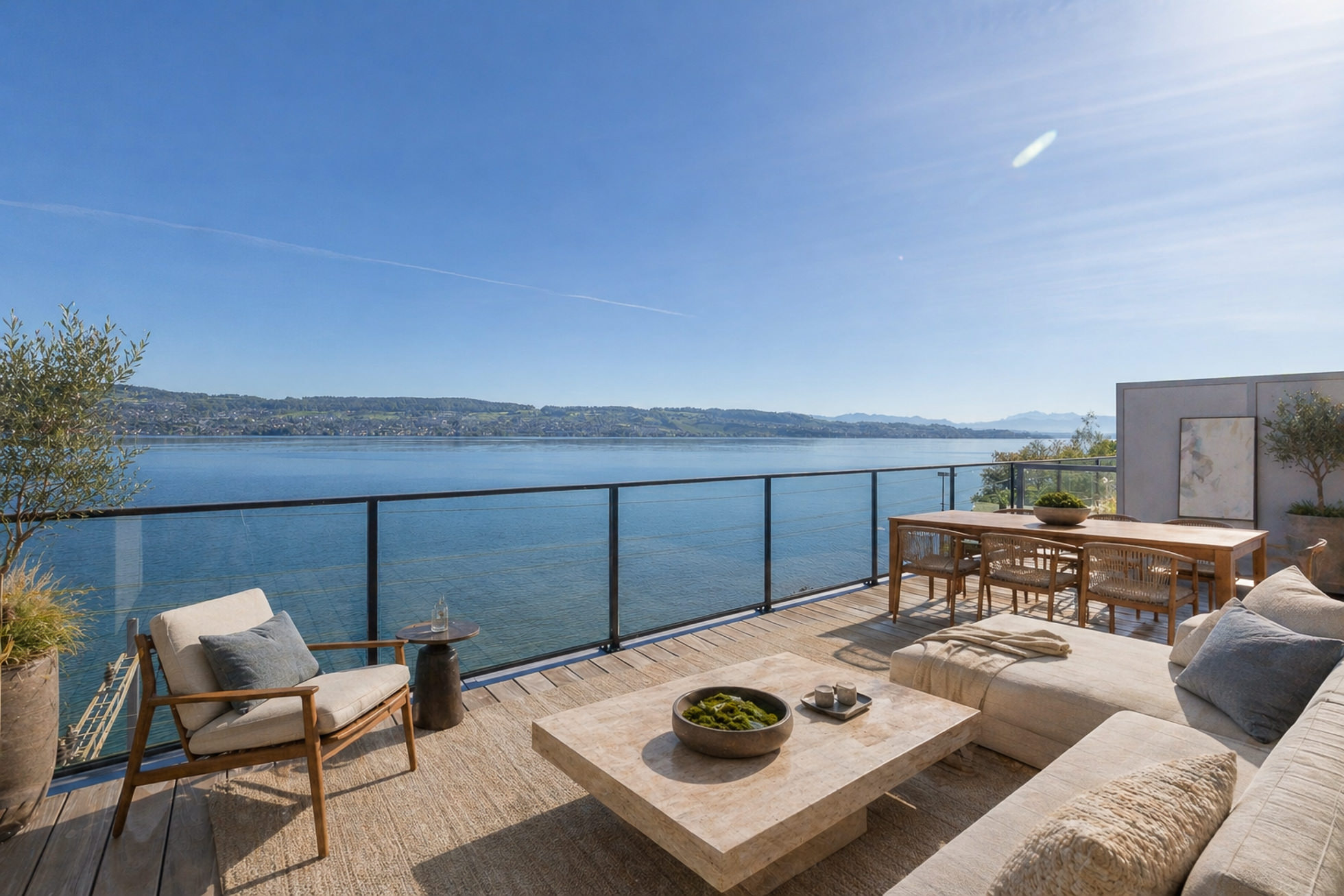 Terrasse mit Seeblick