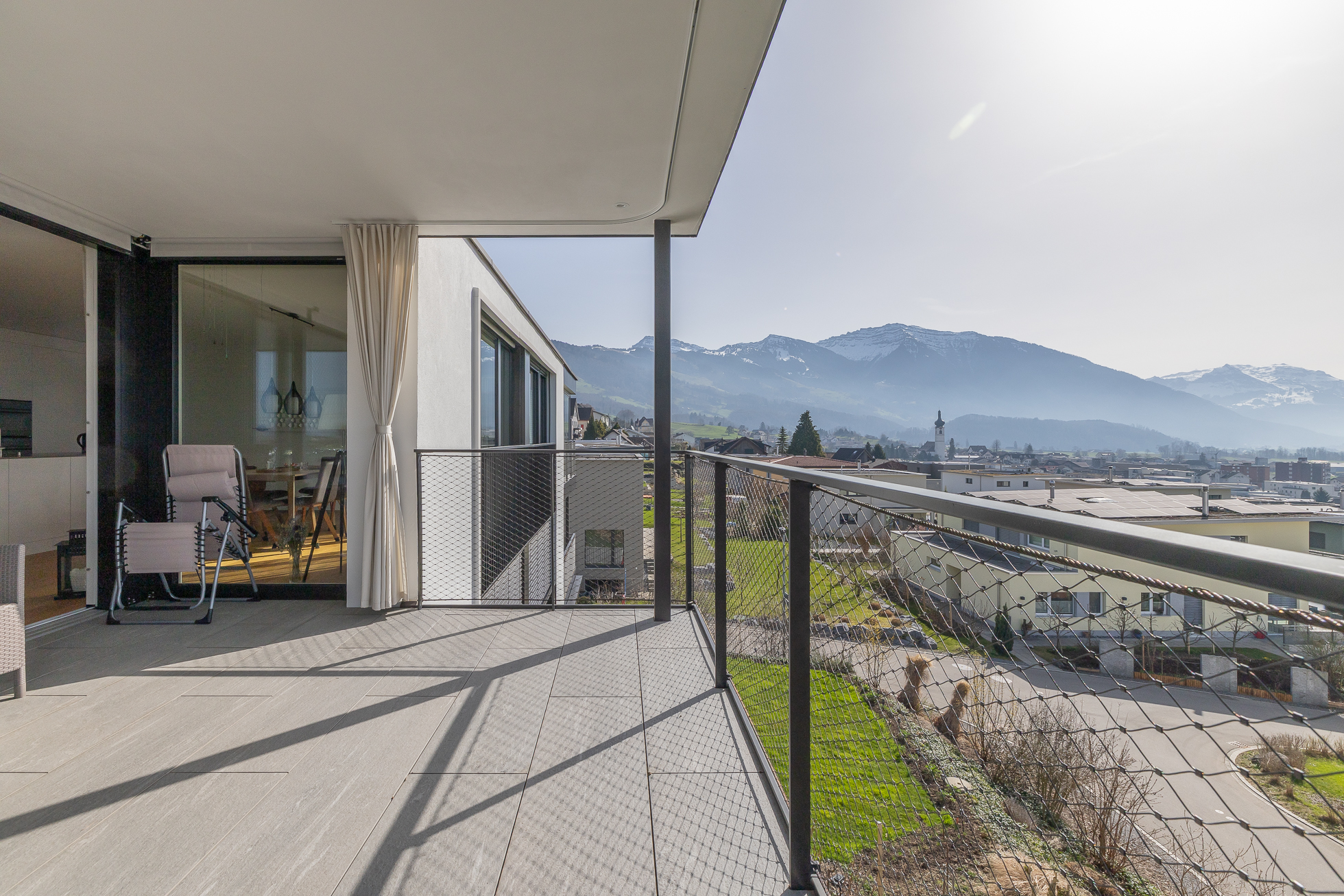 Balkon mit Bergblick