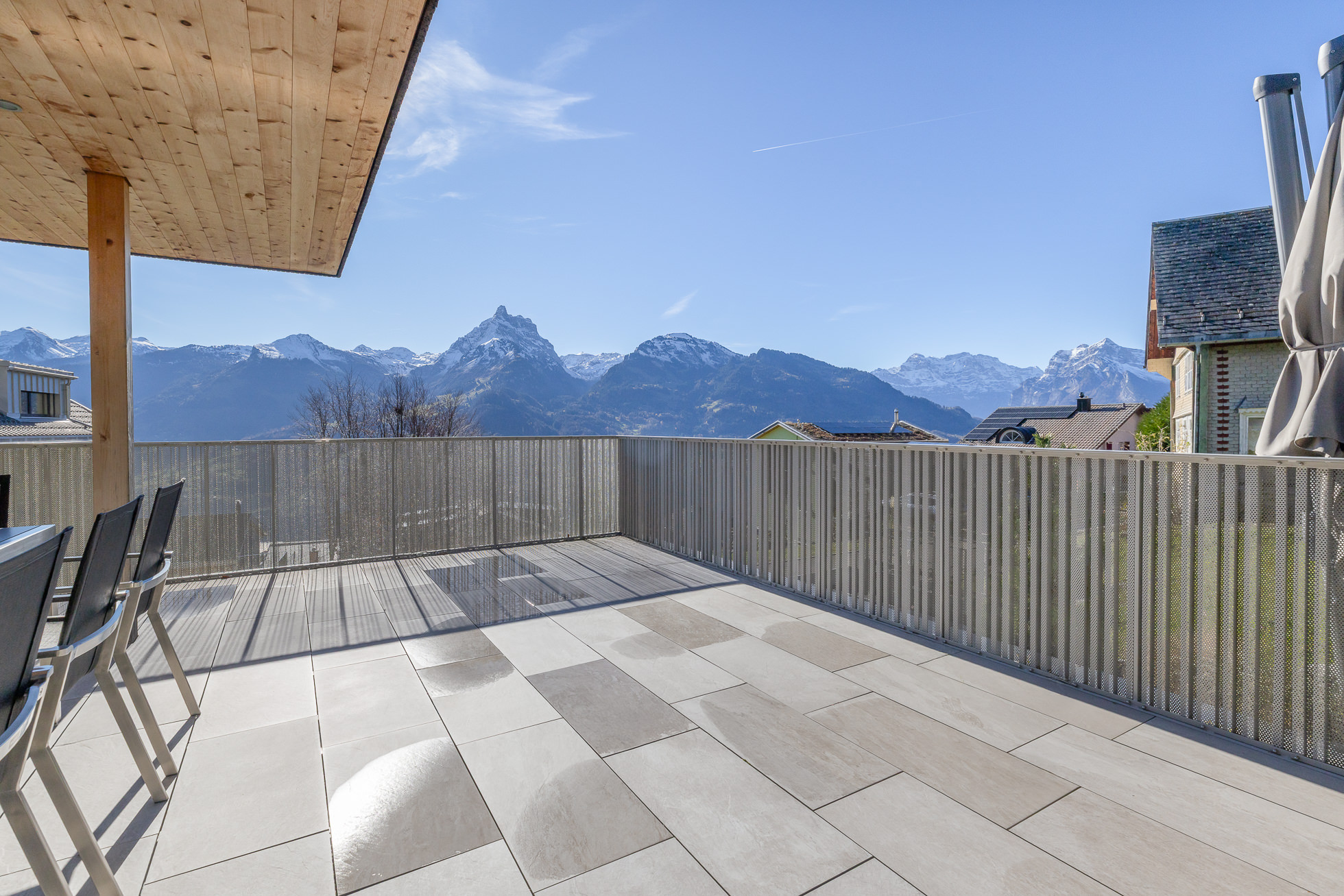 Terrasse mit Bergblick