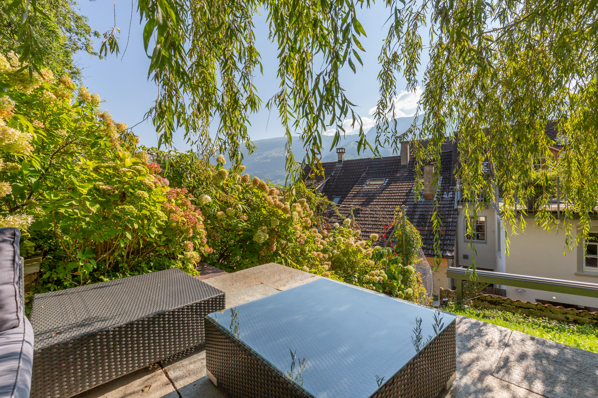 Balkon oder Terrasse mit Bergblick