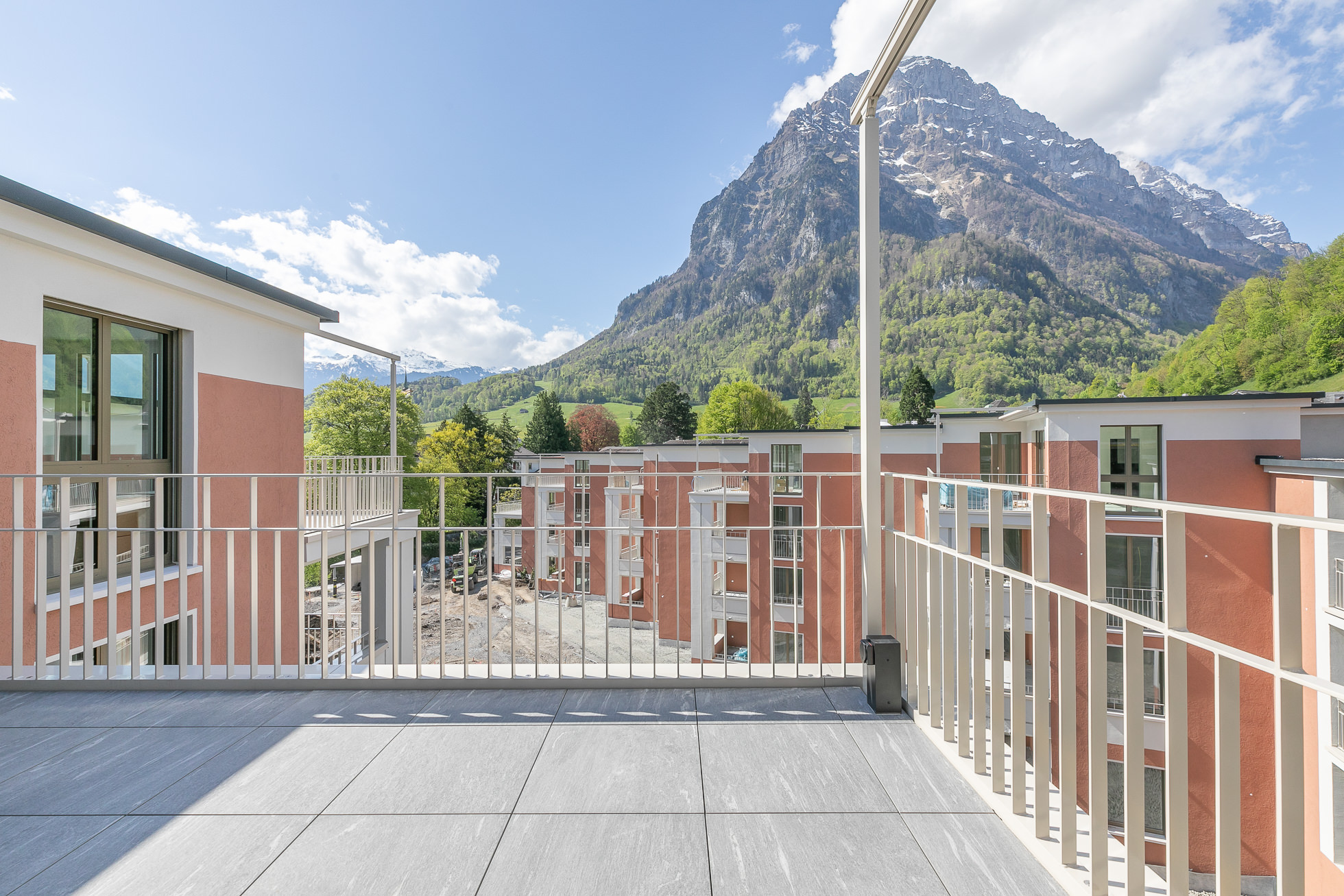 Balkon mit Alpenpanorama