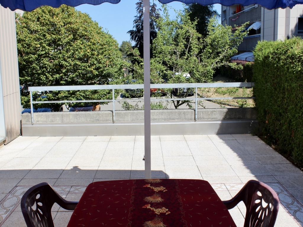 Balkon oder Terrasse mit Blick ins Grüne