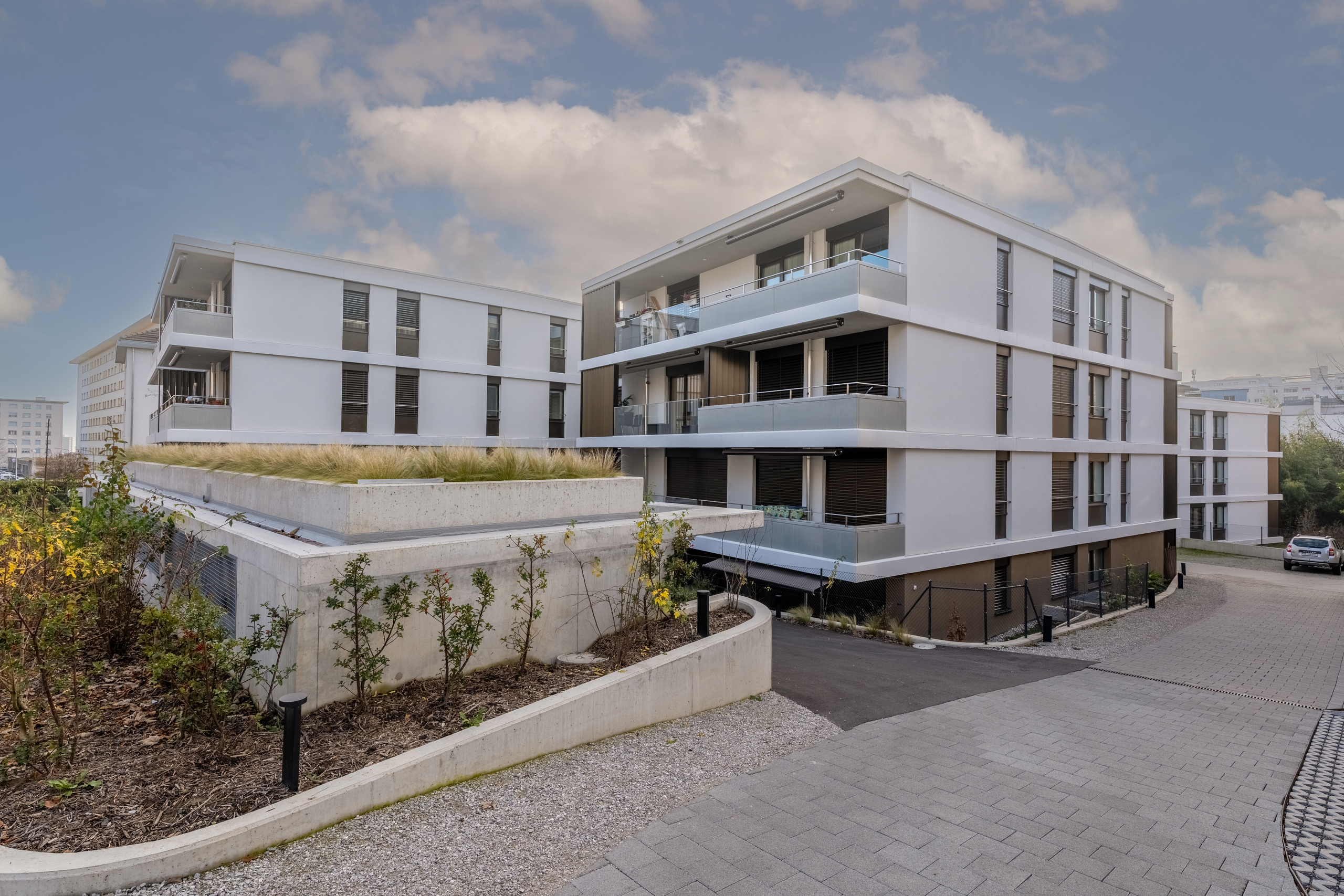 Moderne Wohnanlage mit Balkonen