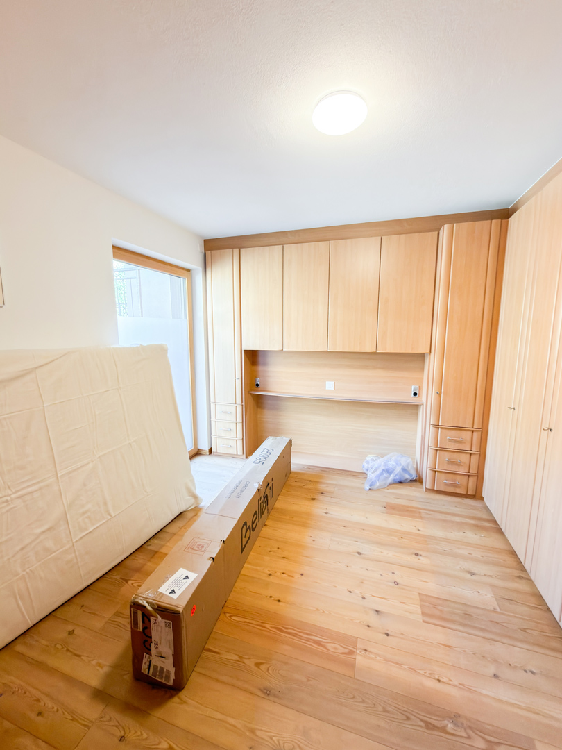 Schlafzimmer mit Einbauschrank