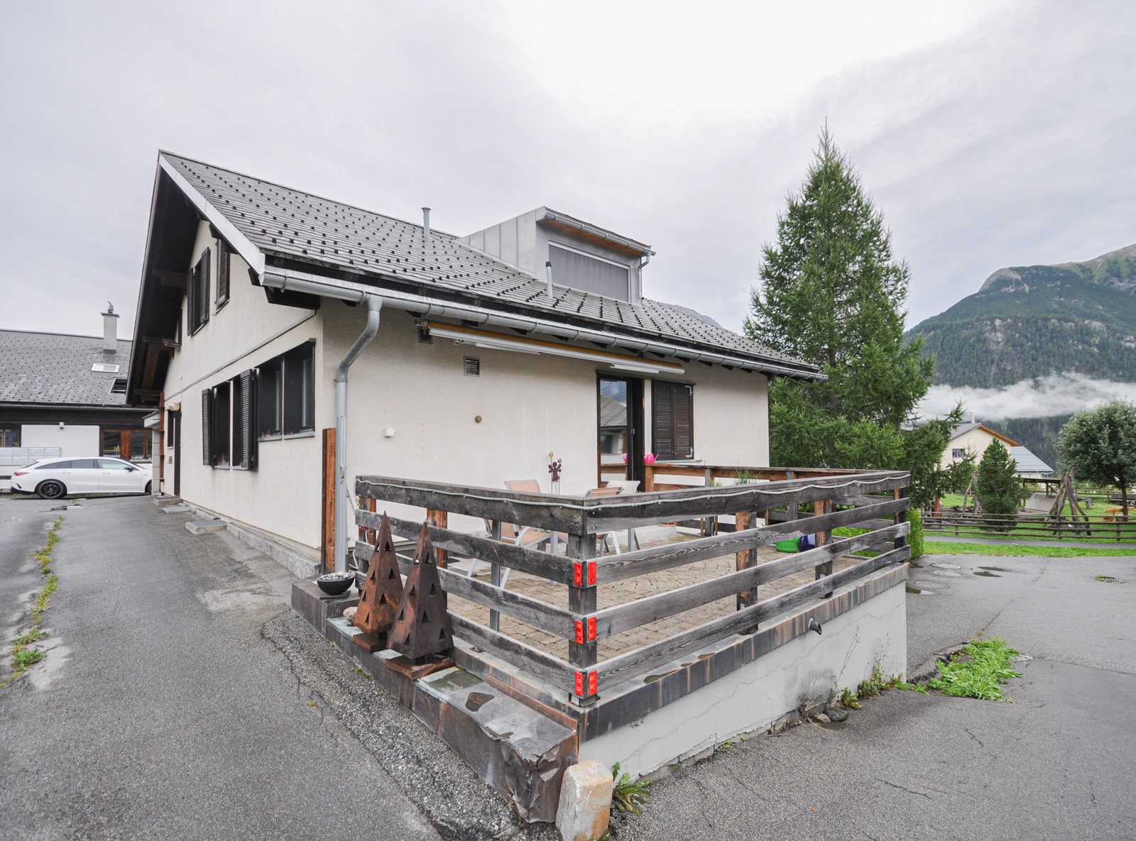 Alpenhaus mit Terrasse