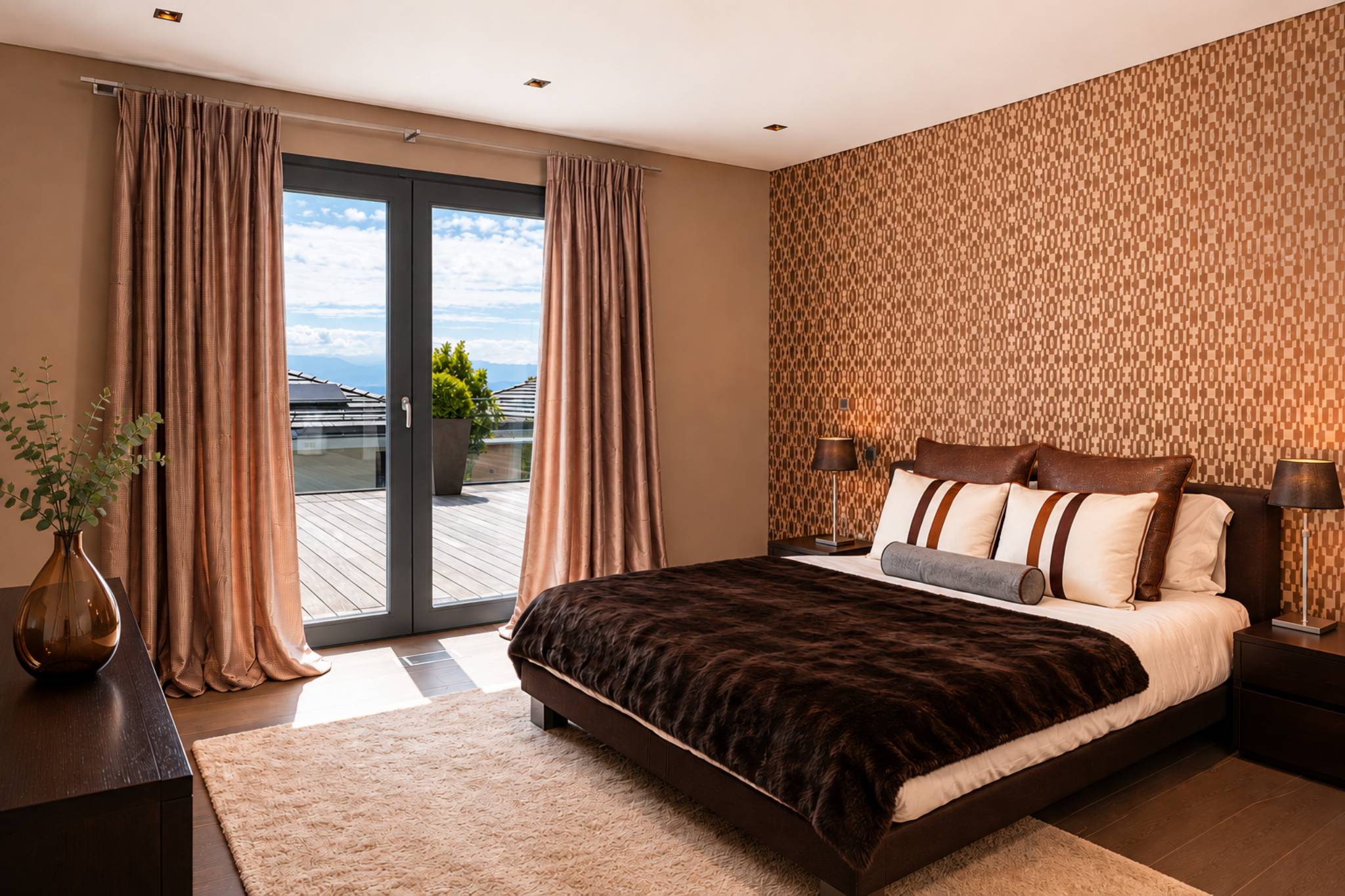 Modernes Schlafzimmer mit Terrasse