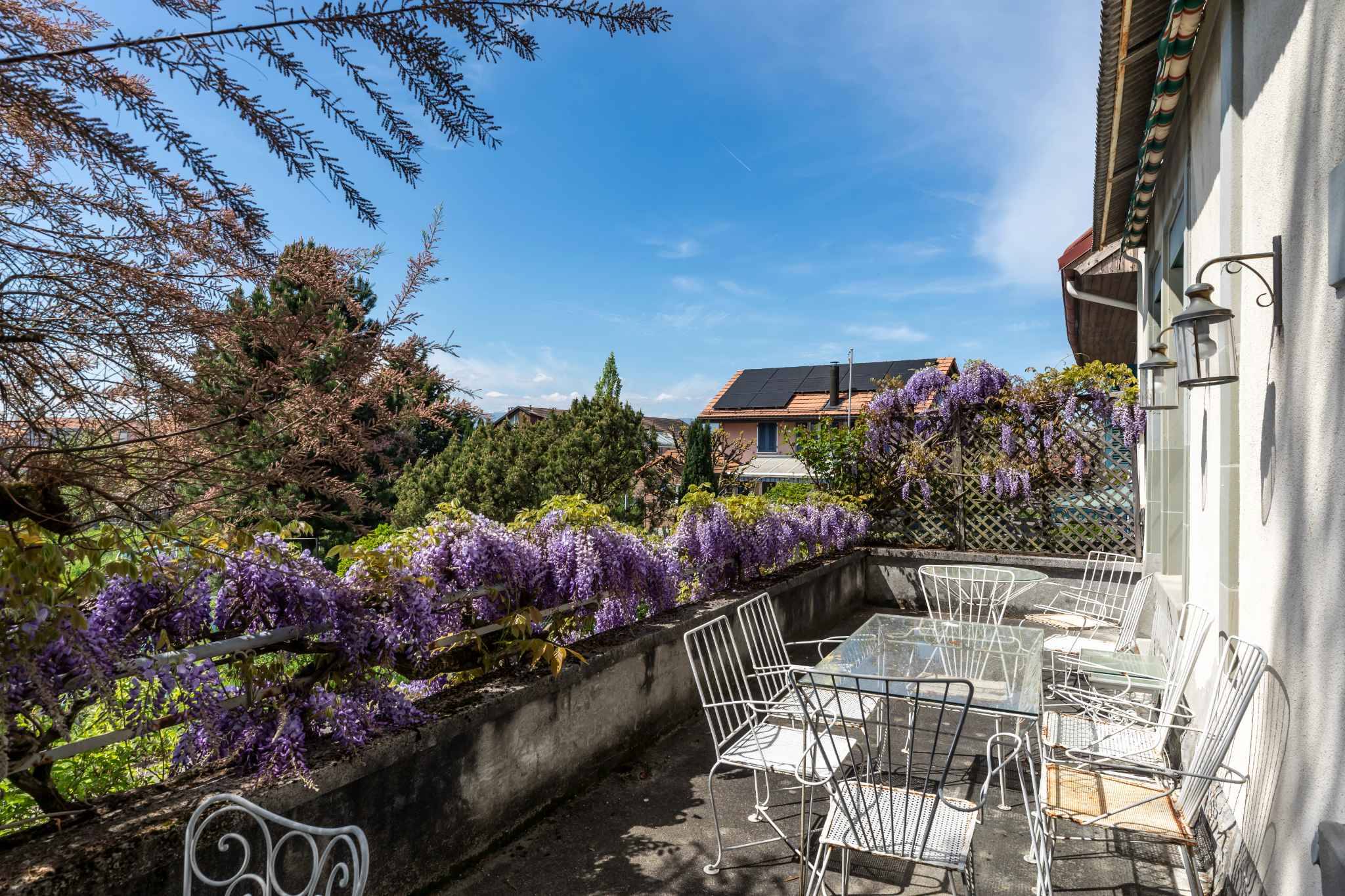 Balkon mit Gartenblick