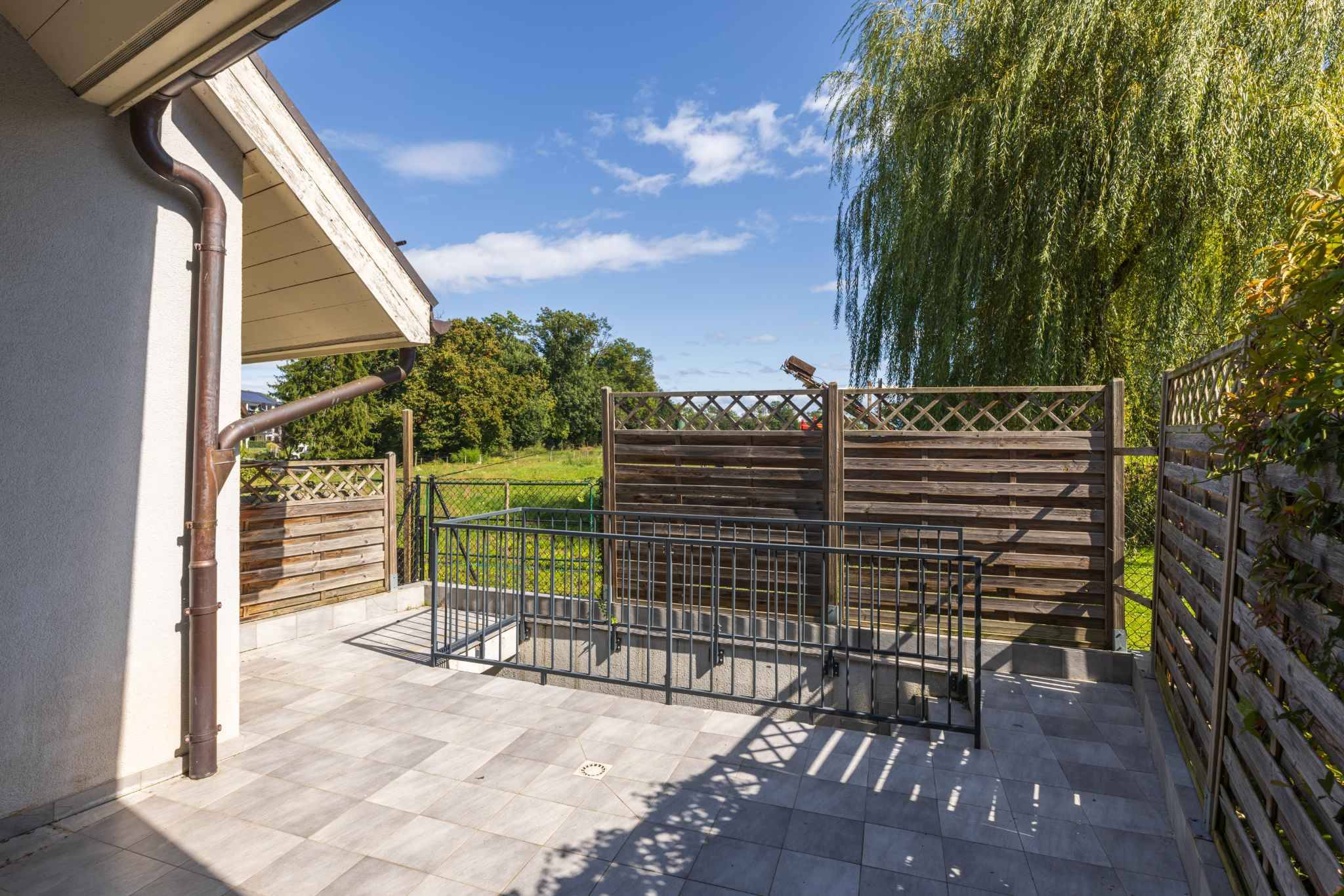 Terrasse mit Gartenblick