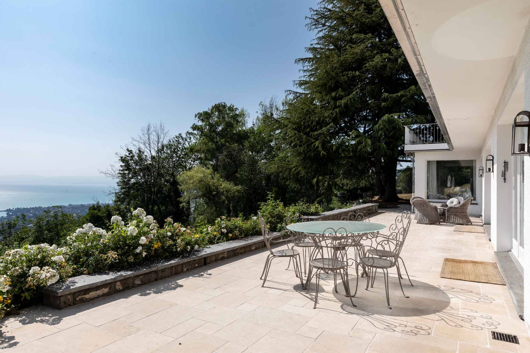 Terrasse mit Meerblick
