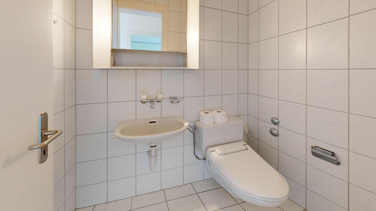 Gäste-WC mit Wand-WC