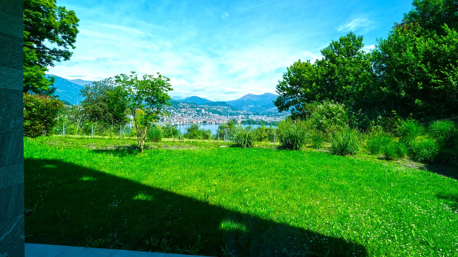 Garten mit Seeblick