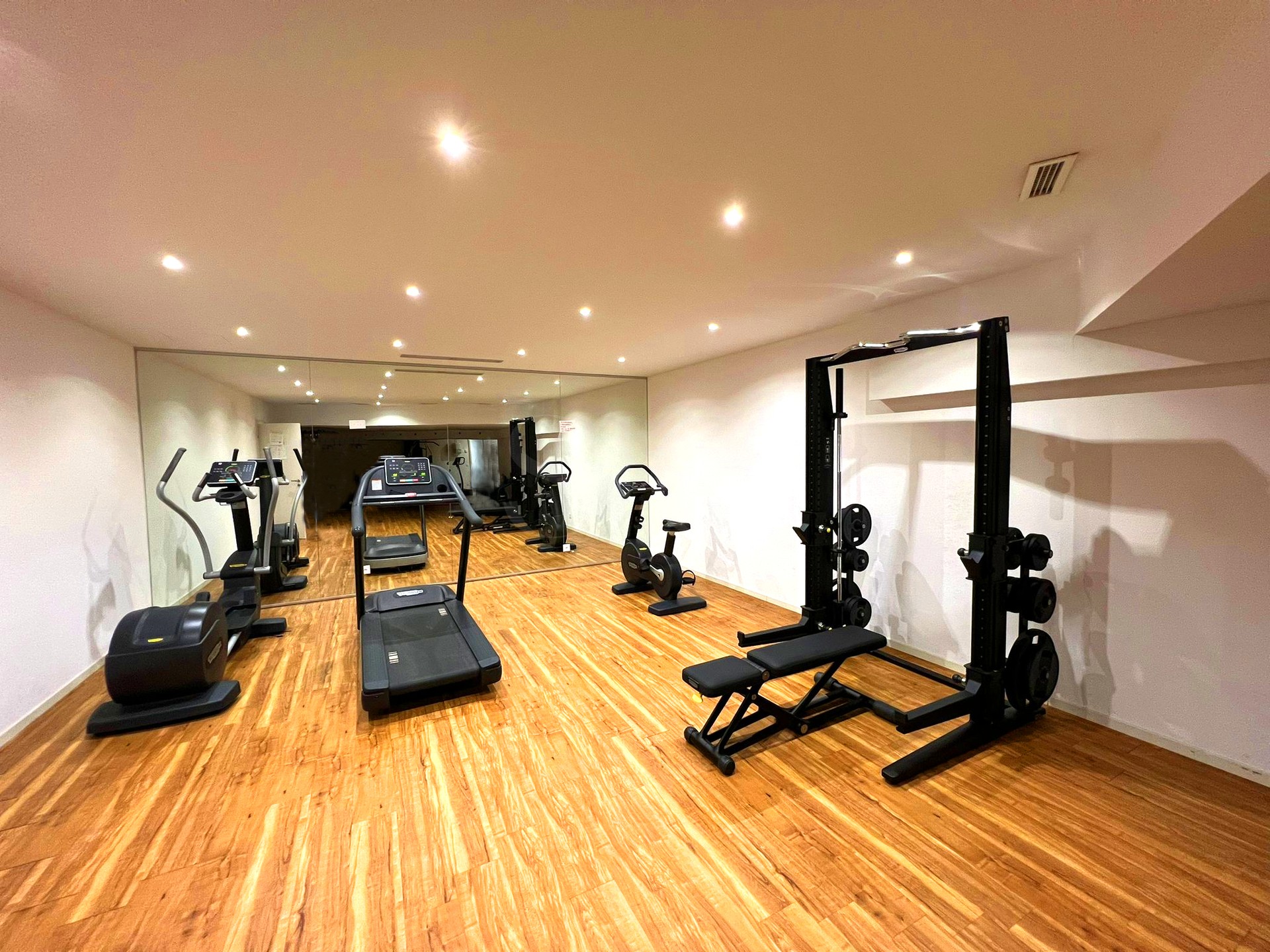Fitnessraum im Keller