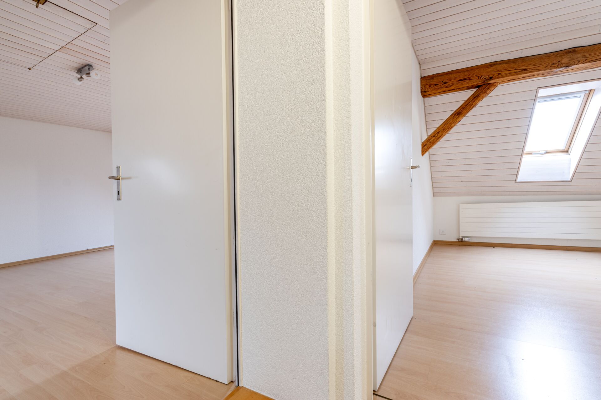 Ausgebauter Dachraum mit zwei Zimmern