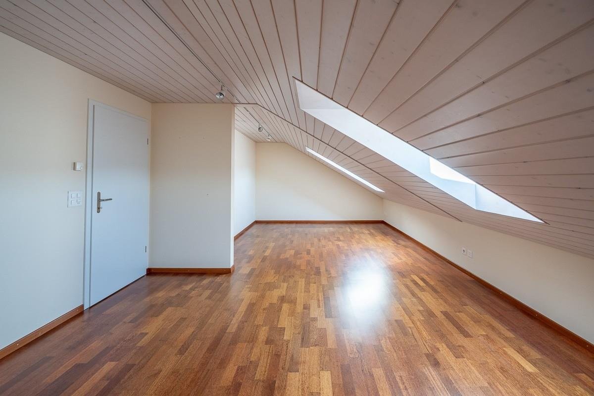 Ausgebauter Dachraum mit Dachschräge