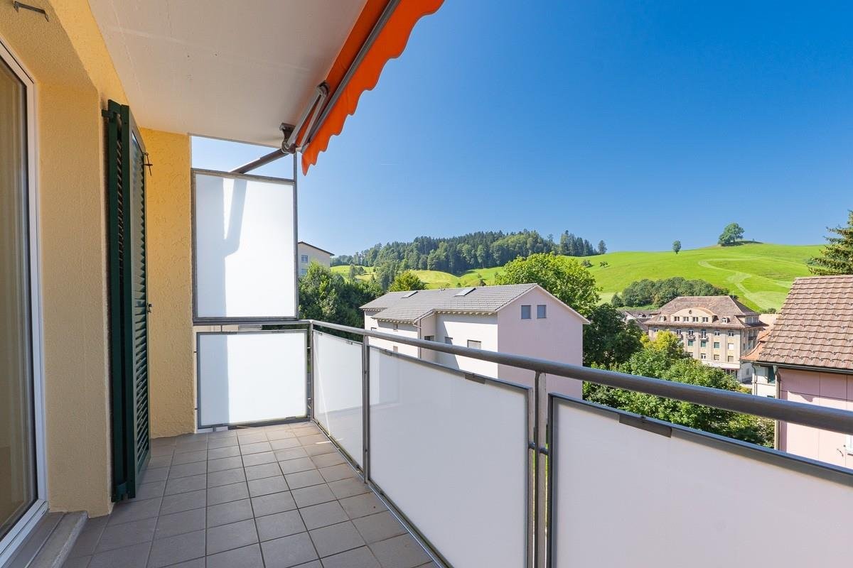 Balkon mit Bergblick