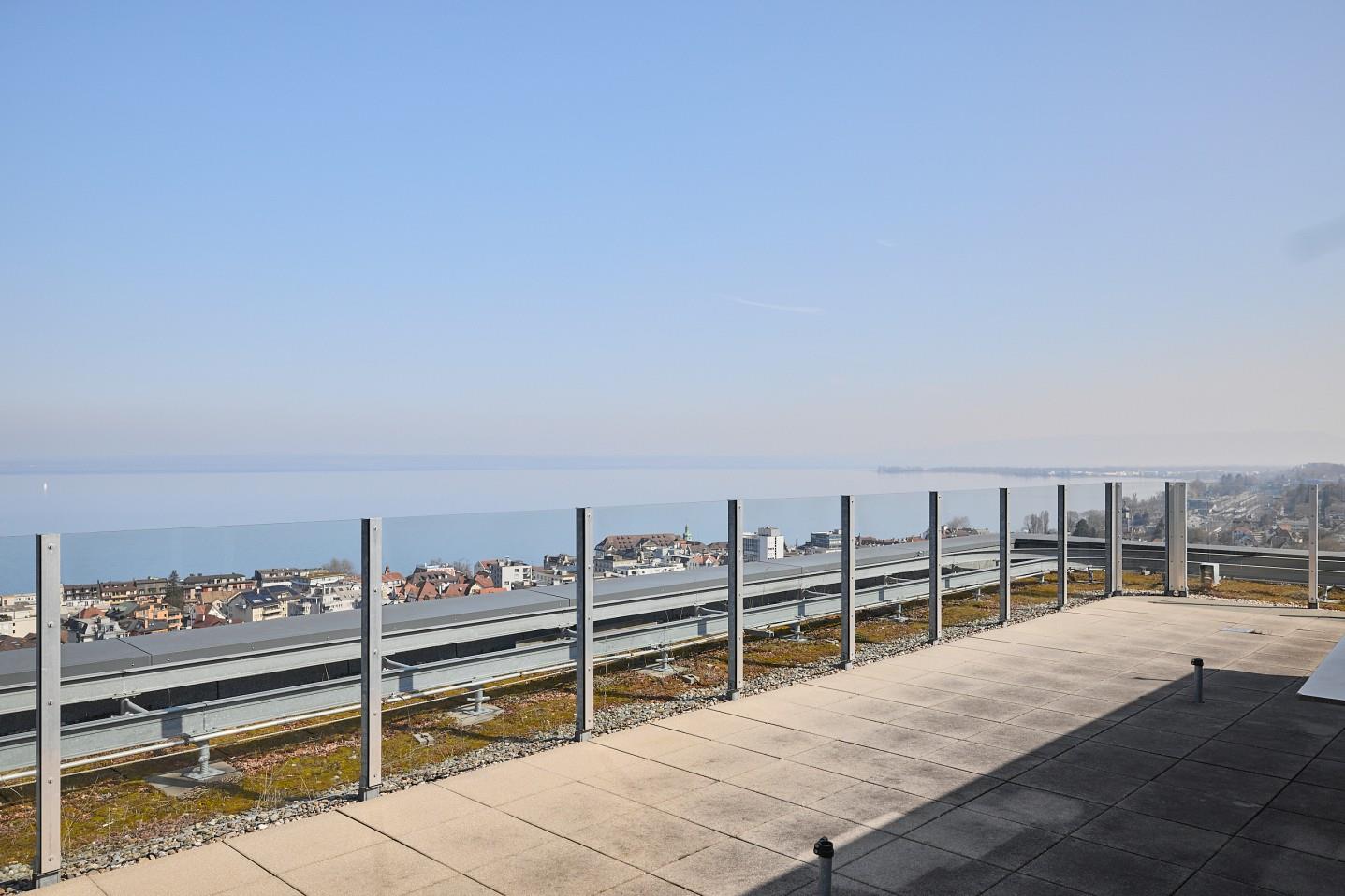 Dachterrasse mit Seeblick