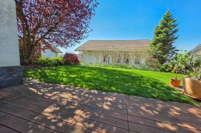 Garten mit Terrasse