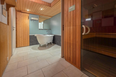 Private Spa-Badebereich mit Sauna