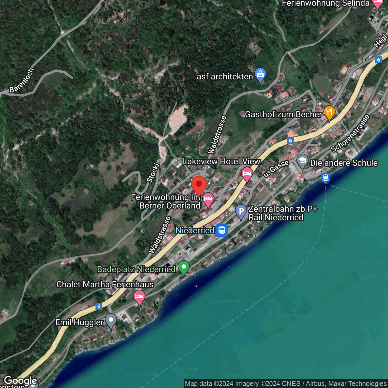 Satellitenkarte einer Seelage mit markiertem Standort