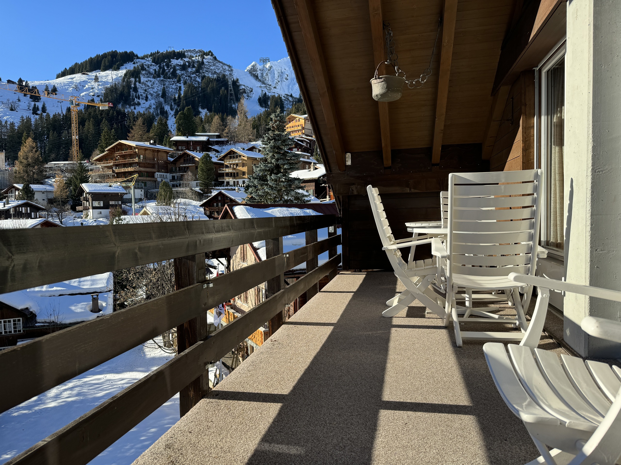 Balkon mit Bergblick