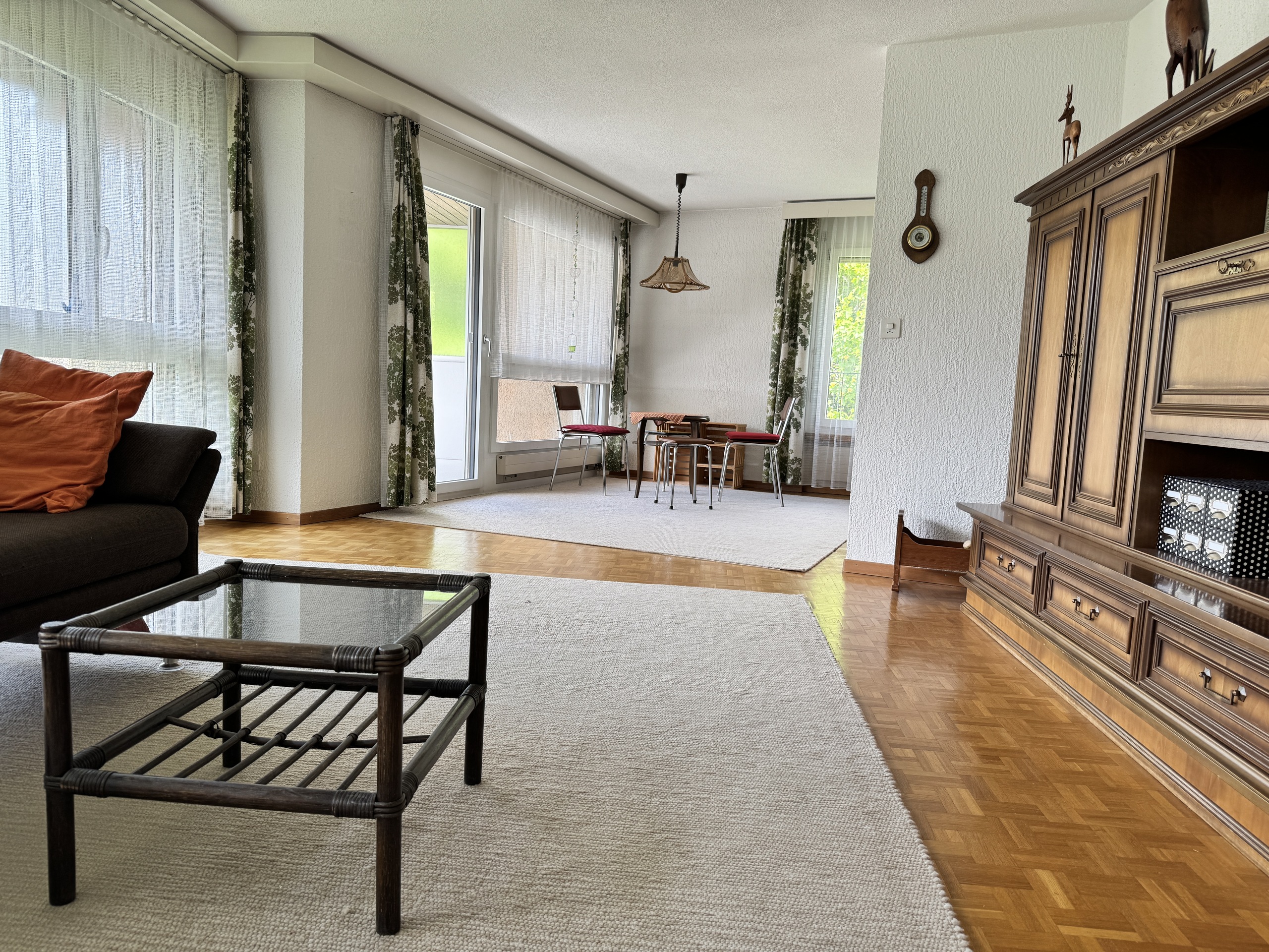 Wohnzimmer mit Essbereich