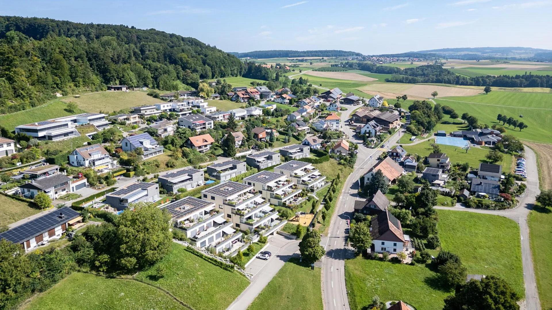 Luftaufnahme eines ländlichen Wohngebiets
