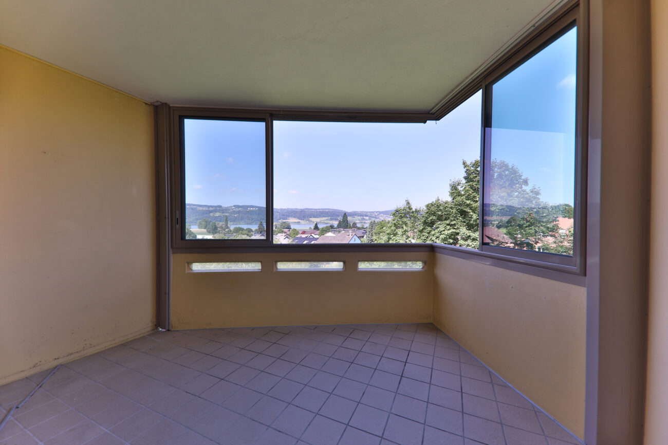 Verglaste Loggia mit Ausblick