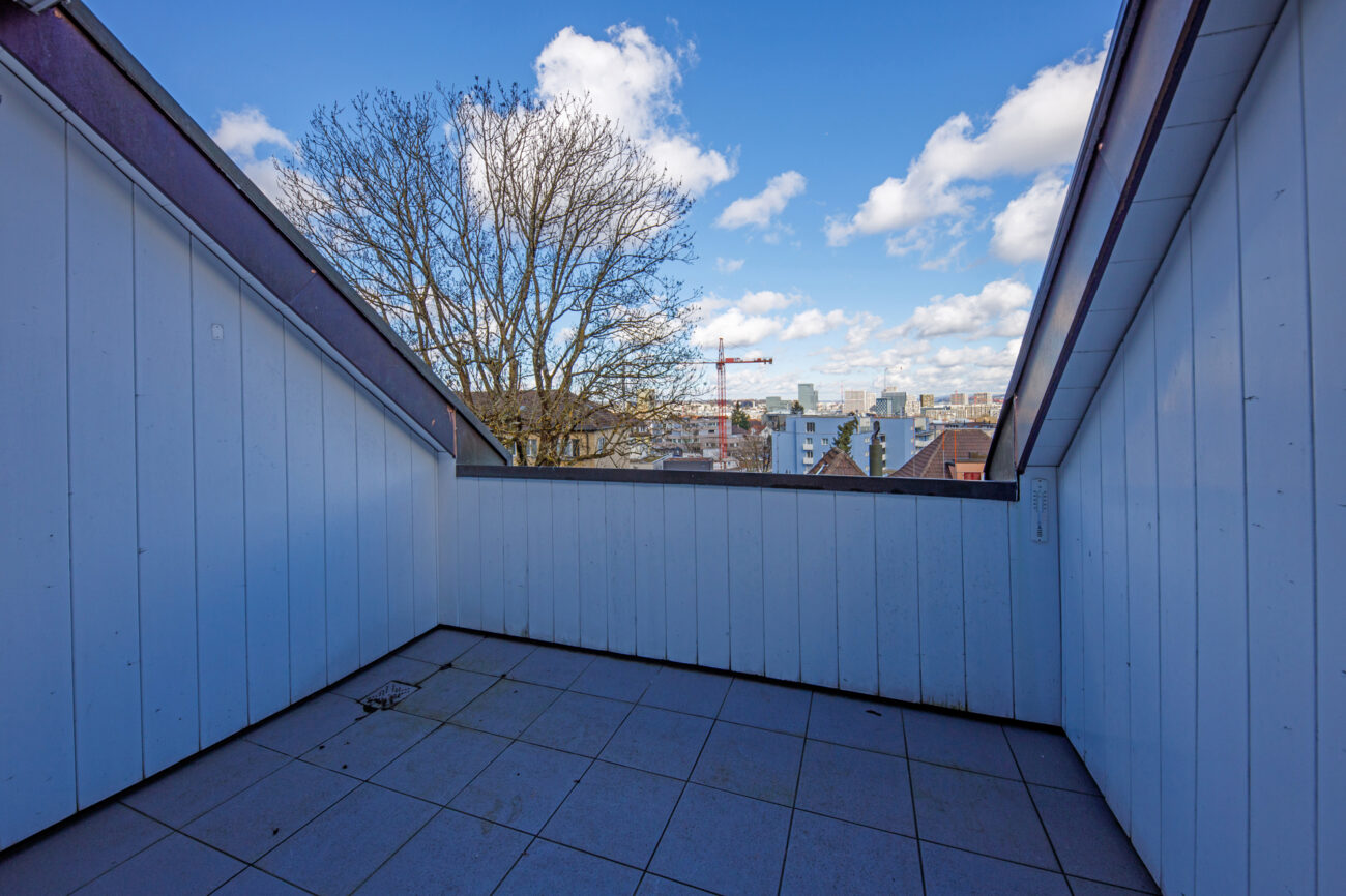 Dachterrasse mit Stadtblick