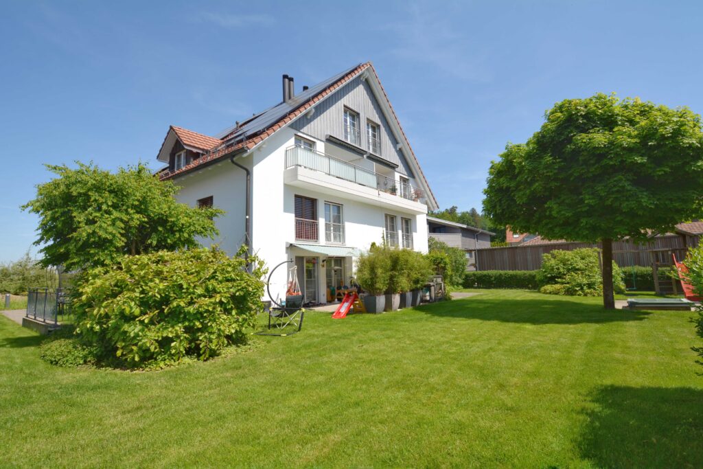 Einfamilienhaus mit großem Garten