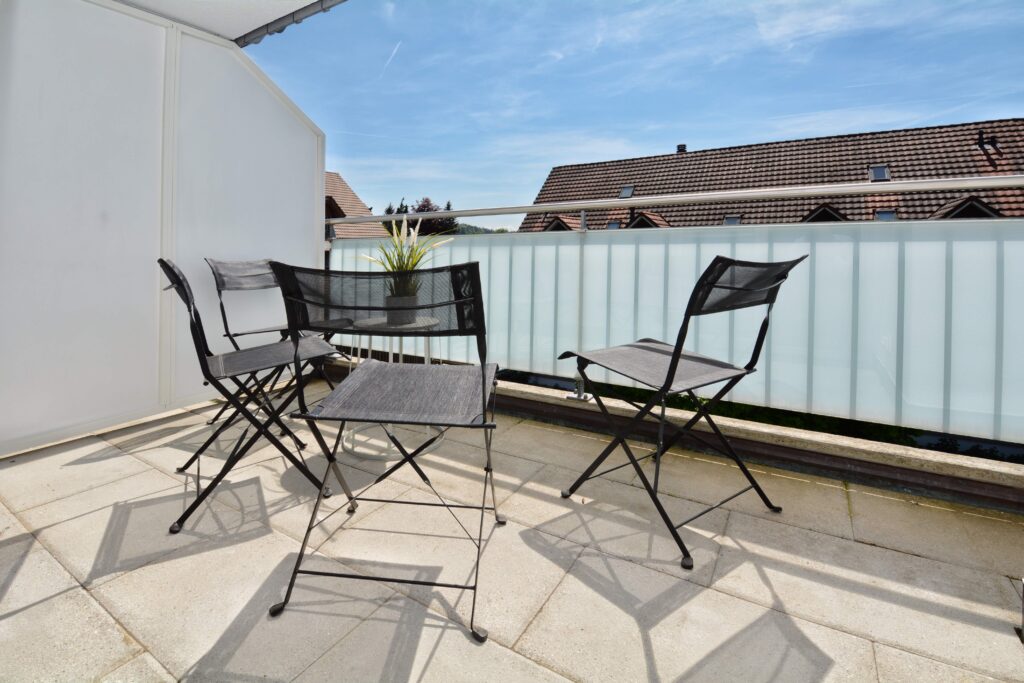 Balkon mit Sitzgruppe