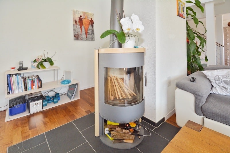 Wohnzimmer mit Kaminofen