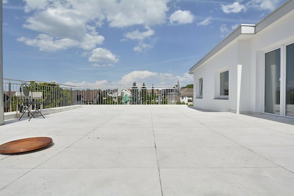 Dachterrasse mit Blick ins Umland
