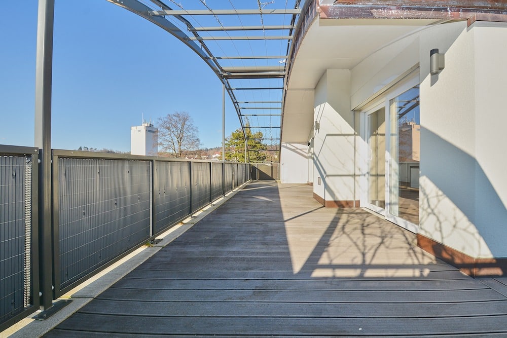 Dachterrasse mit Pergola